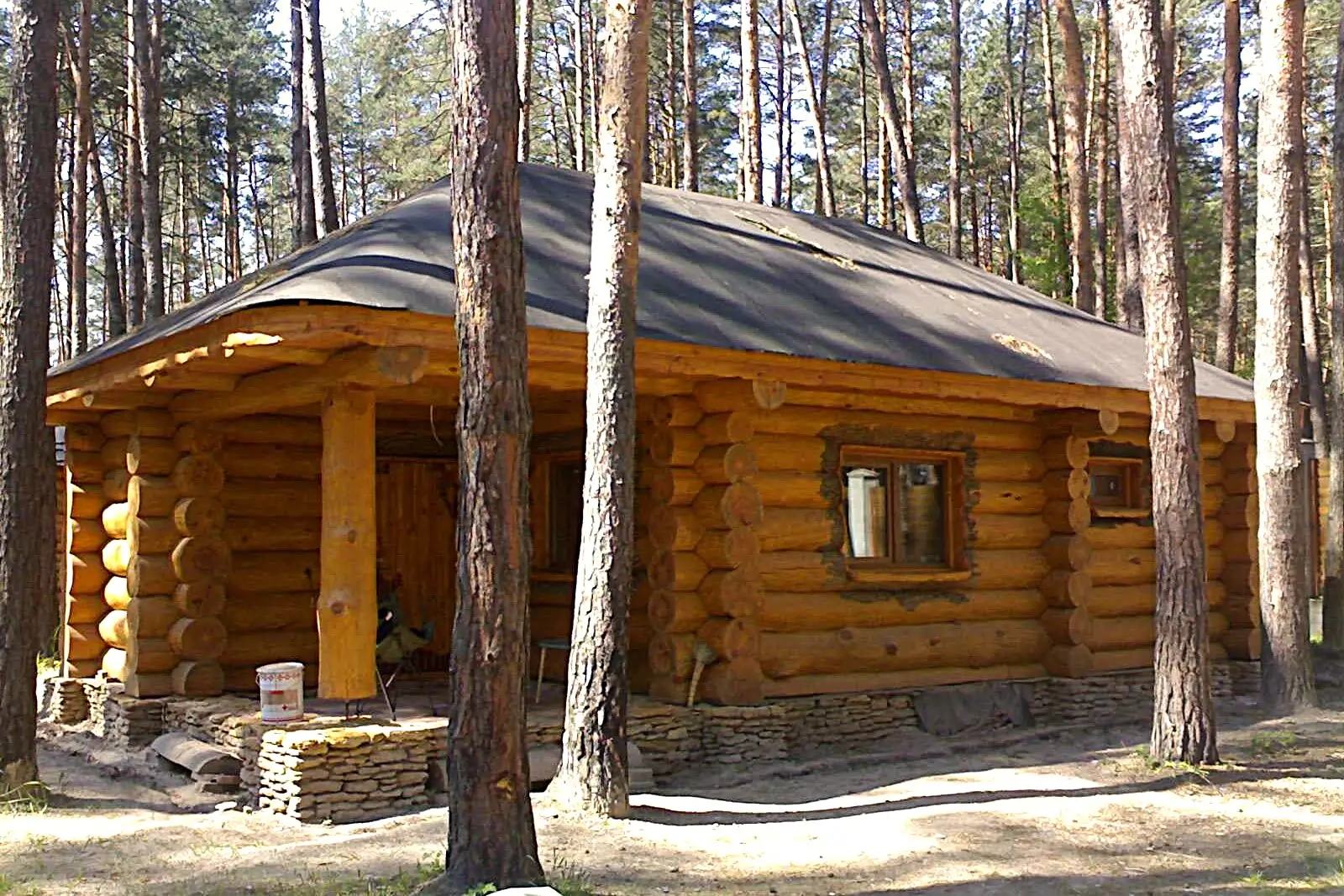 hruba stavba srubu. (1)